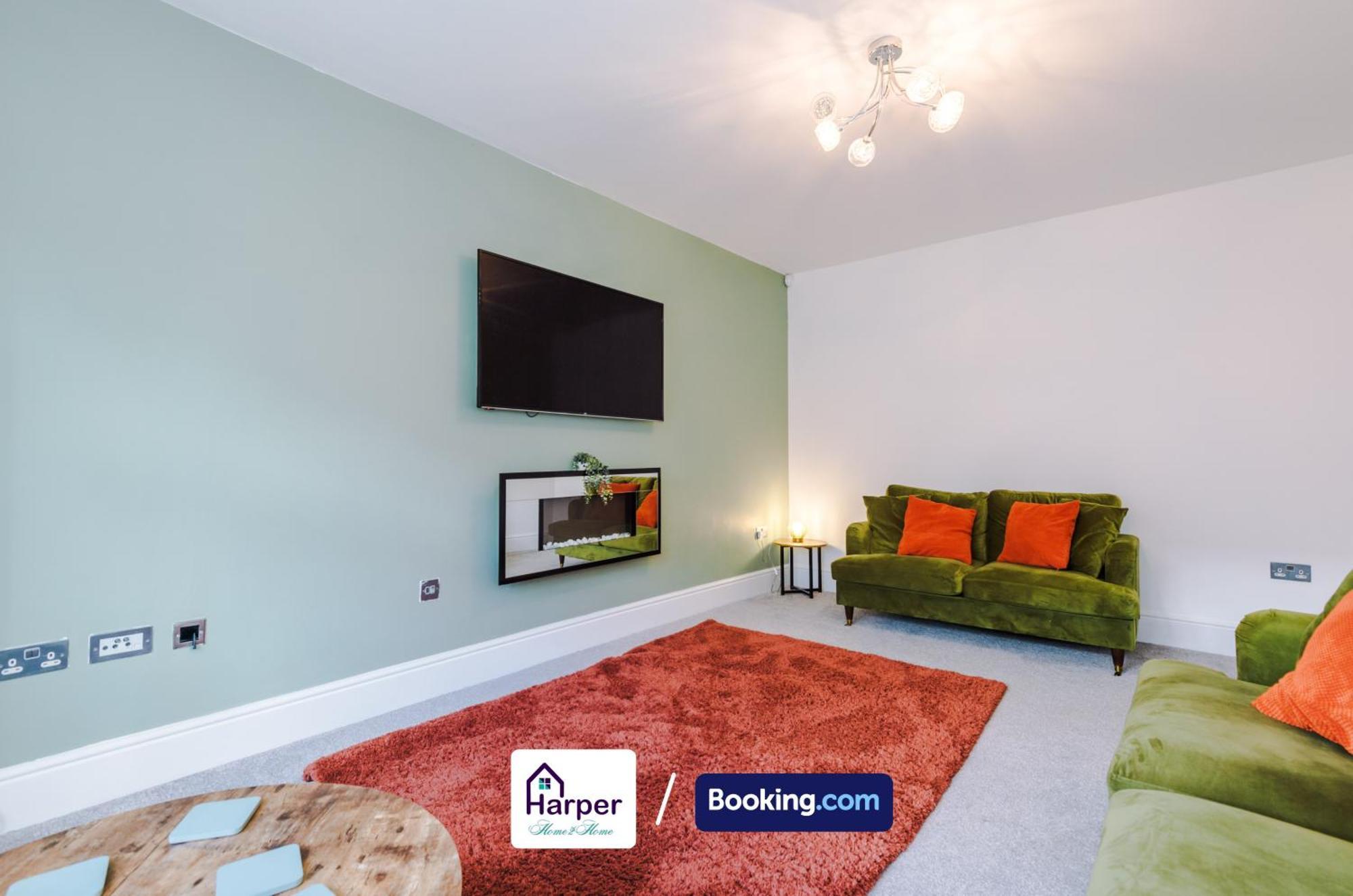 4 Bedroom By Harperletting Short Lets & Serviced Accommodation Chester With Detached Games Room Drive Long Or Short Stays Christleton Екстериор снимка