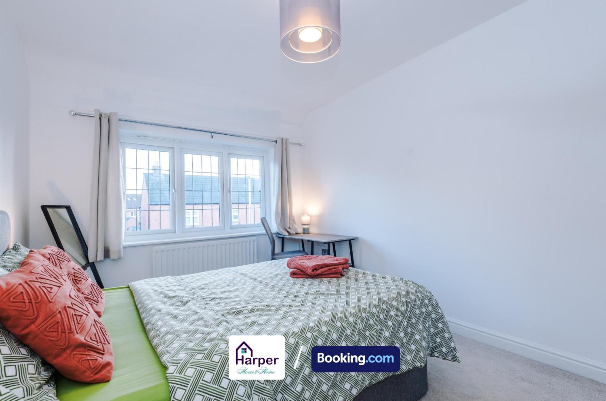 4 Bedroom By Harperletting Short Lets & Serviced Accommodation Chester With Detached Games Room Drive Long Or Short Stays Christleton Екстериор снимка