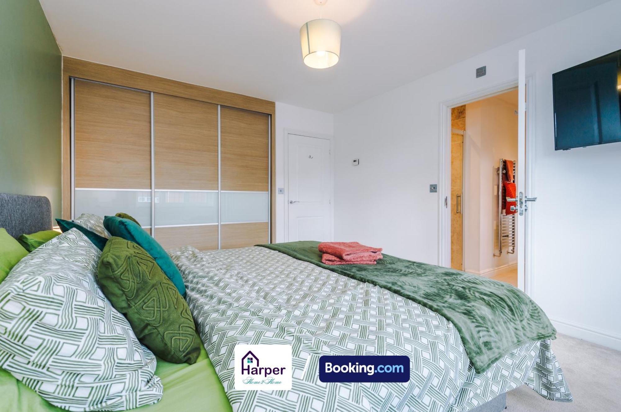 4 Bedroom By Harperletting Short Lets & Serviced Accommodation Chester With Detached Games Room Drive Long Or Short Stays Christleton Екстериор снимка